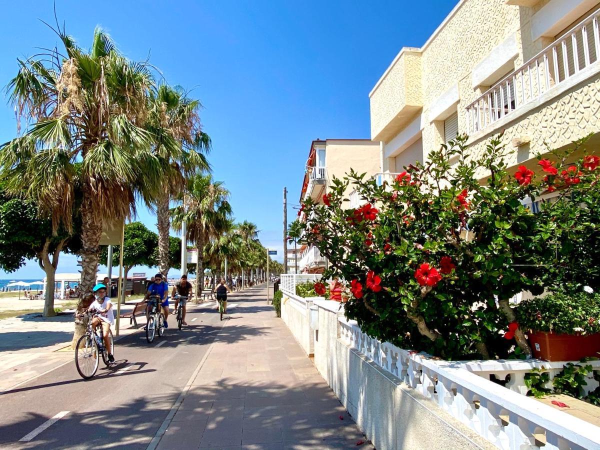 Casa Comoda Delante De La Playa Con Vista Al Mar Cambrils Eksteriør billede